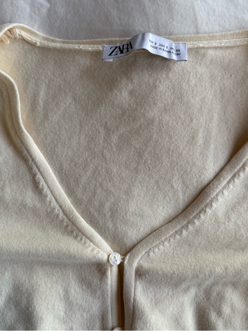 Zara Light Beige V-Neck Button Cardigan - Picture 2 of 6
